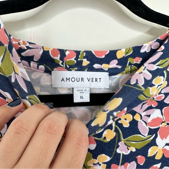 Amour Vert Penny Reverie Knit Dress in Mojave Floral - Picture 6 of 9